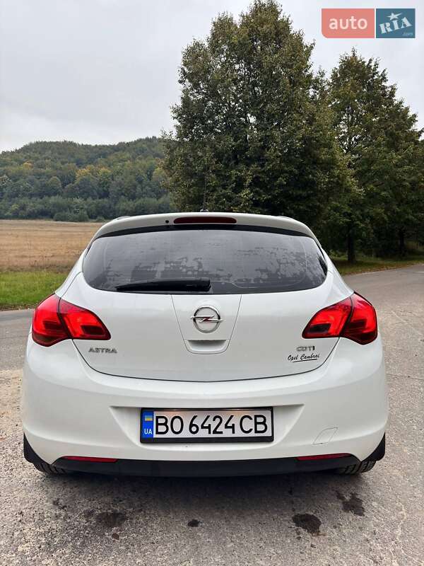Хэтчбек Opel Astra 2010 в Жовкве фото 13 Хэтчбек Opel Astra 2010 в Жовкве