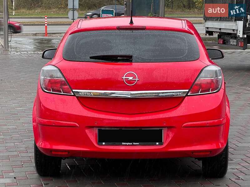 Купе Opel Astra 2008 в Запорожье