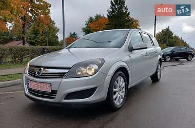Opel Astra 2010