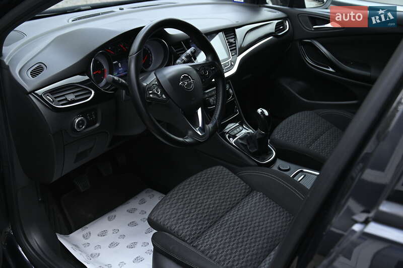 Универсал Opel Astra 2016 в Бердичеве