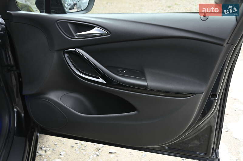 Универсал Opel Astra 2016 в Бердичеве