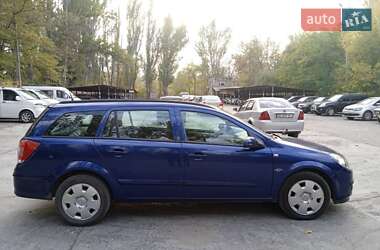 Универсал Opel Astra 2006 в 