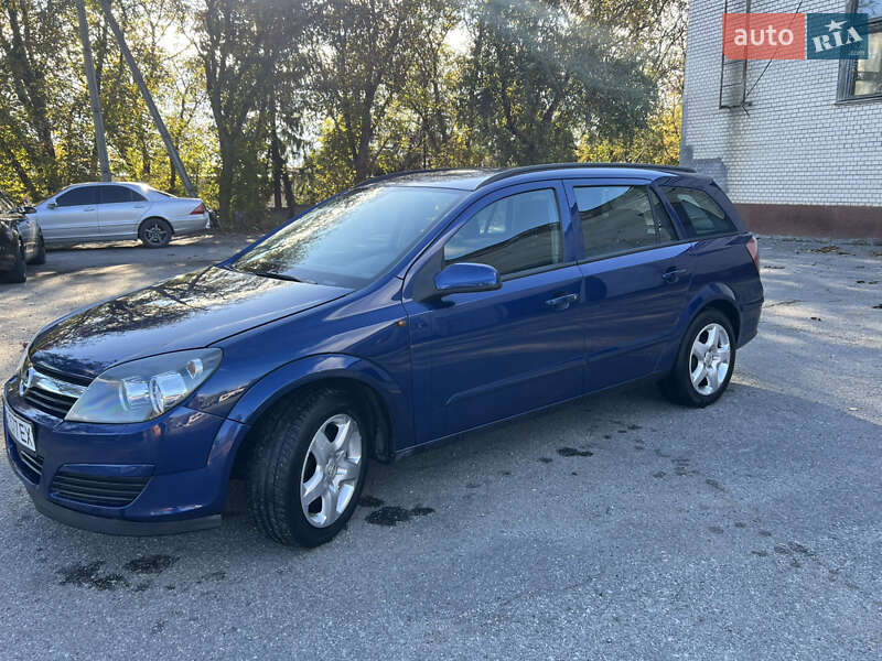 Універсал Opel Astra 2005 в Хмельницькому