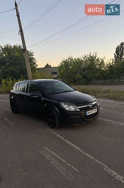 Хэтчбек Opel Astra 2005 в Славянске