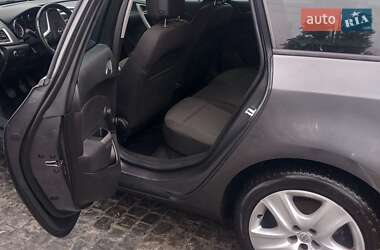 Универсал Opel Astra 2011 в 