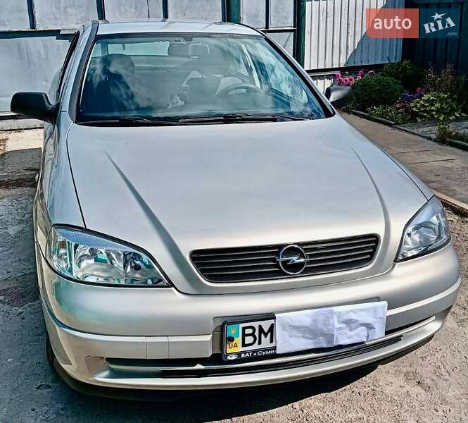 Седан Opel Astra 2008 в Шостке