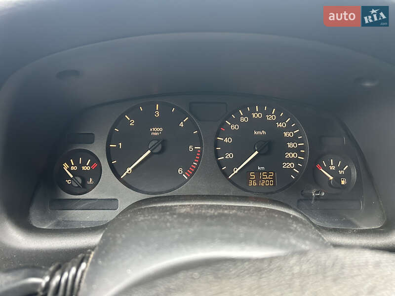 Хэтчбек Opel Astra 2000 в Немишаево