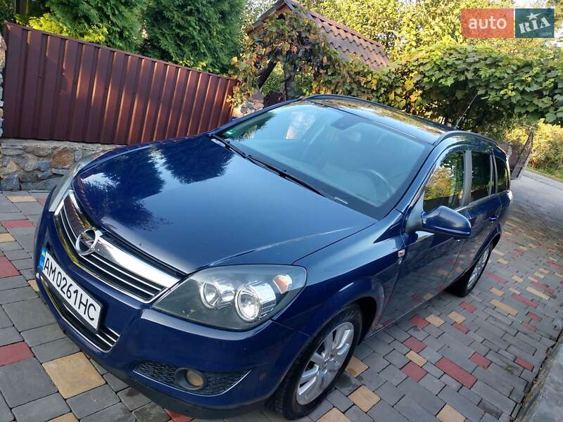 Універсал Opel Astra 2010 в Звягелі фото 10 Універсал Opel Astra 2010 в Звягелі