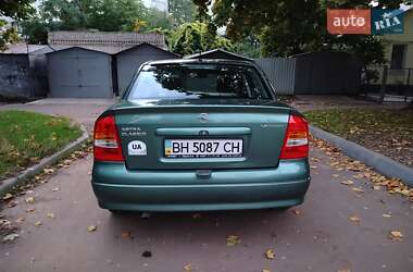 Седан Opel Astra 2008 в 