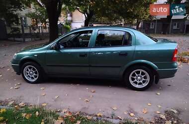 Седан Opel Astra 2008 в 