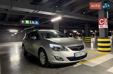 Opel Astra 2010