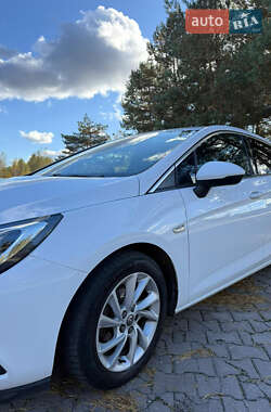 Хэтчбек Opel Astra 2017 в 