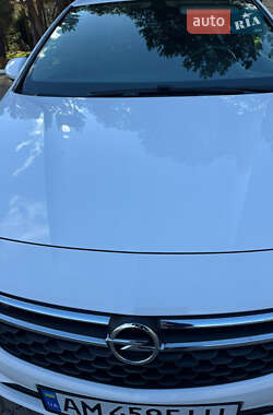 Хэтчбек Opel Astra 2017 в 