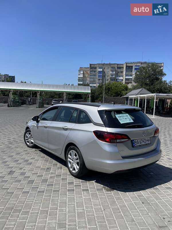 Универсал Opel Astra 2019 в Кропивницком