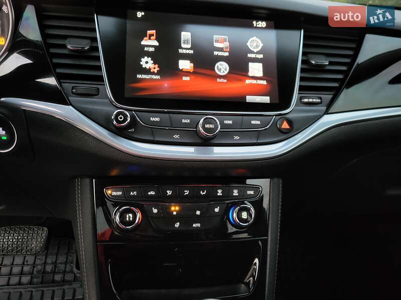 Универсал Opel Astra 2017 в Ужгороде
