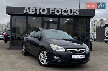 Универсал Opel Astra 2012 в Киеве