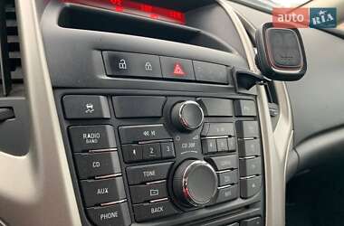 Универсал Opel Astra 2012 в 