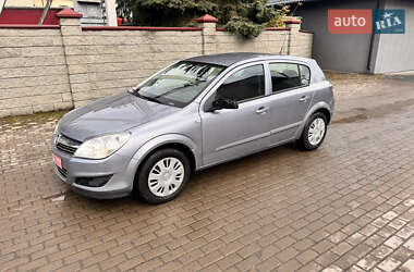 Хэтчбек Opel Astra 2009 в Луцке