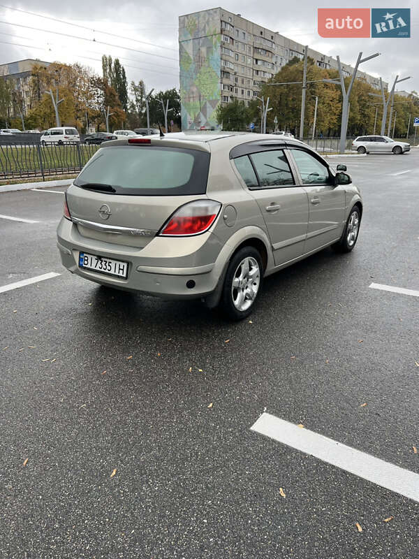 Хэтчбек Opel Astra 2006 в Харькове