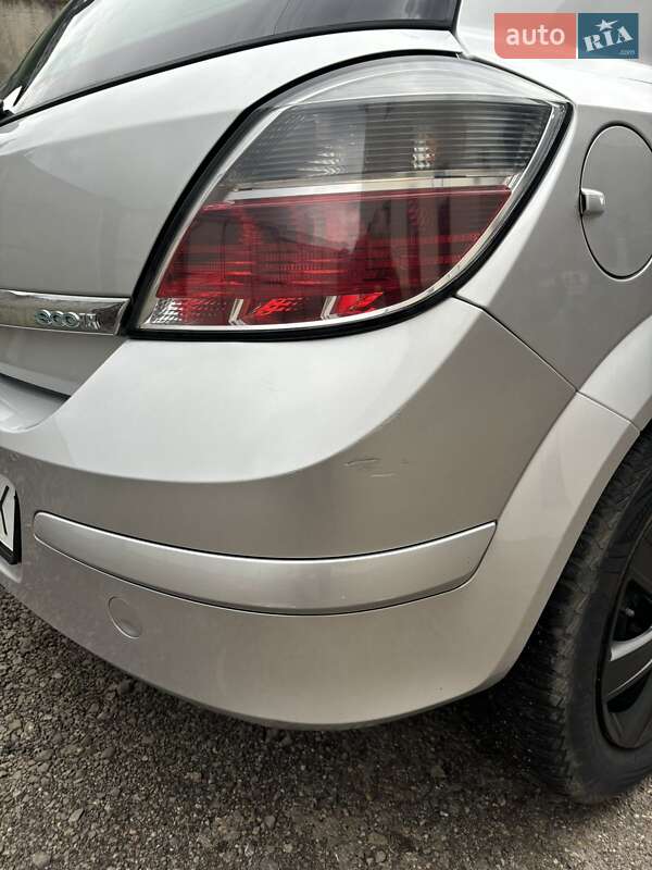 Хэтчбек Opel Astra 2009 в Ивано-Франковске фото 9 Хэтчбек Opel Astra 2009 в Ивано-Франковске