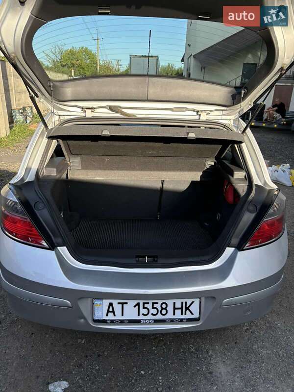 Хэтчбек Opel Astra 2009 в Ивано-Франковске фото 28 Хэтчбек Opel Astra 2009 в Ивано-Франковске