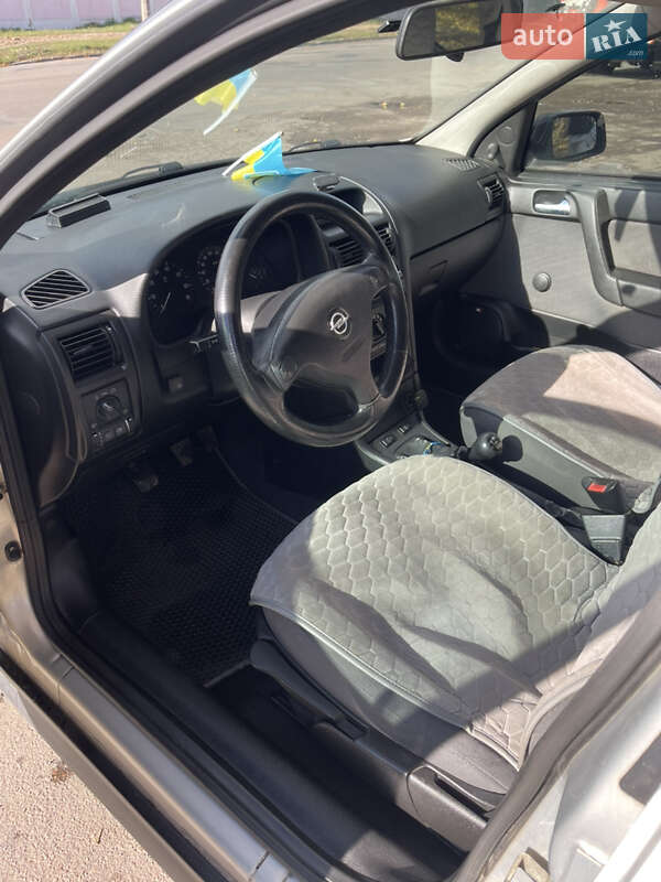 Седан Opel Astra 2008 в Чернигове фото 11 Седан Opel Astra 2008 в Чернигове