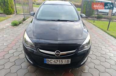 Opel Astra 2012
