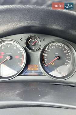 Хэтчбек Opel Astra 2006 в 
