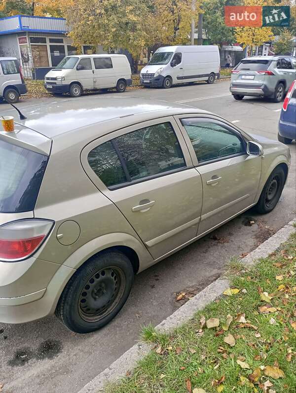 Хетчбек Opel Astra 2006 в Києві фото 10 Хетчбек Opel Astra 2006 в Києві