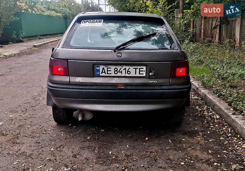 Хэтчбек Opel Astra 1995 в Измаиле