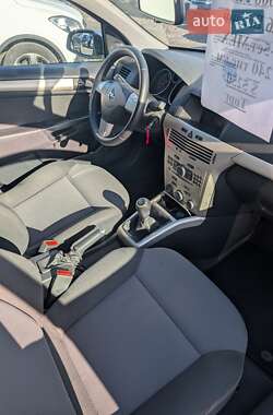 Универсал Opel Astra 2008 в 
