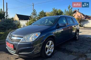 Универсал Opel Astra 2009 в Днепре