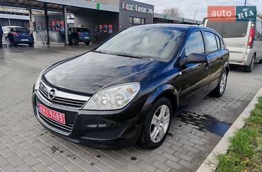 Хэтчбек Opel Astra 2008 в 