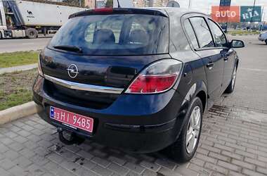 Хэтчбек Opel Astra 2008 в 