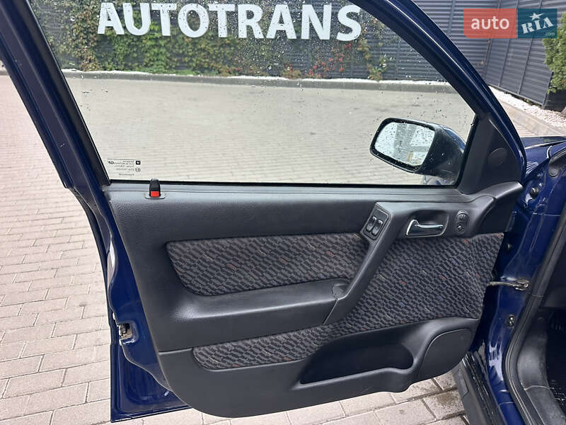 Универсал Opel Astra 2002 в Полтаве