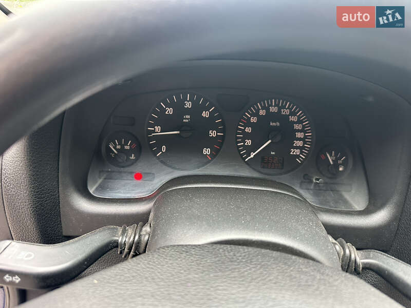 Универсал Opel Astra 2002 в Полтаве