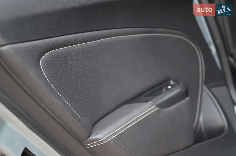 Хэтчбек Opel Astra 2012 в Дрогобыче