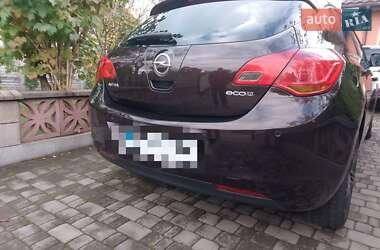 Хетчбек Opel Astra 2012 в  фото 2 Хетчбек Opel Astra 2012 в