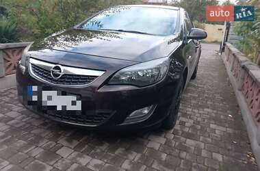 Opel Astra 2012 Opel Astra 2012