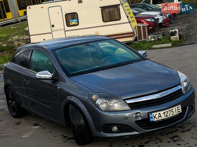 Хэтчбек Opel Astra 2005 в Киеве