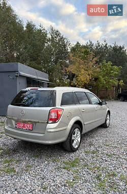 Универсал Opel Astra 2009 в 