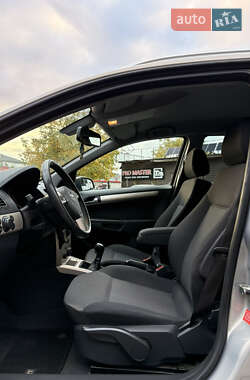Универсал Opel Astra 2009 в 