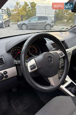 Универсал Opel Astra 2009 в 
