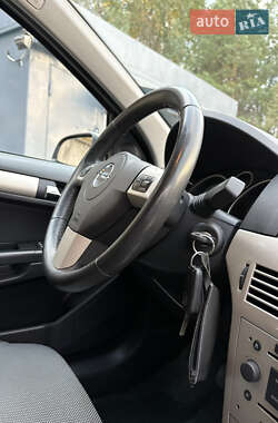 Универсал Opel Astra 2009 в 