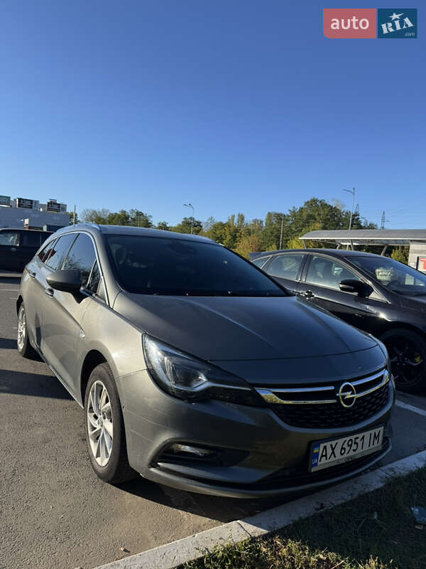 Універсал Opel Astra 2016 в Харкові