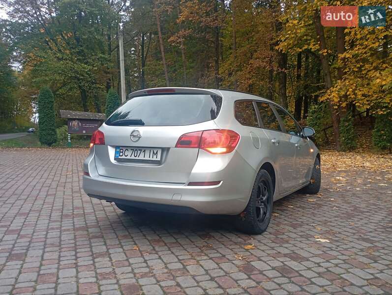 Універсал Opel Astra 2011 в Дрогобичі фото 7 Універсал Opel Astra 2011 в Дрогобичі