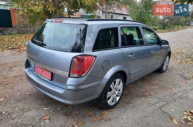 Универсал Opel Astra 2006 в  фото 20 Универсал Opel Astra 2006 в