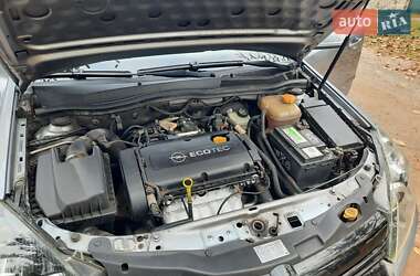 Универсал Opel Astra 2006 в  фото 86 Универсал Opel Astra 2006 в