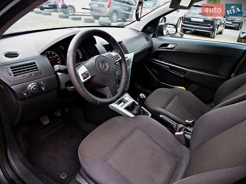 Хэтчбек Opel Astra 2009 в Черкассах фото 6 Хэтчбек Opel Astra 2009 в Черкассах
