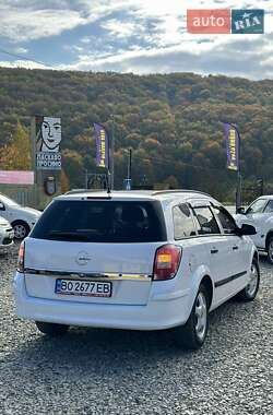 Универсал Opel Astra 2010 в 